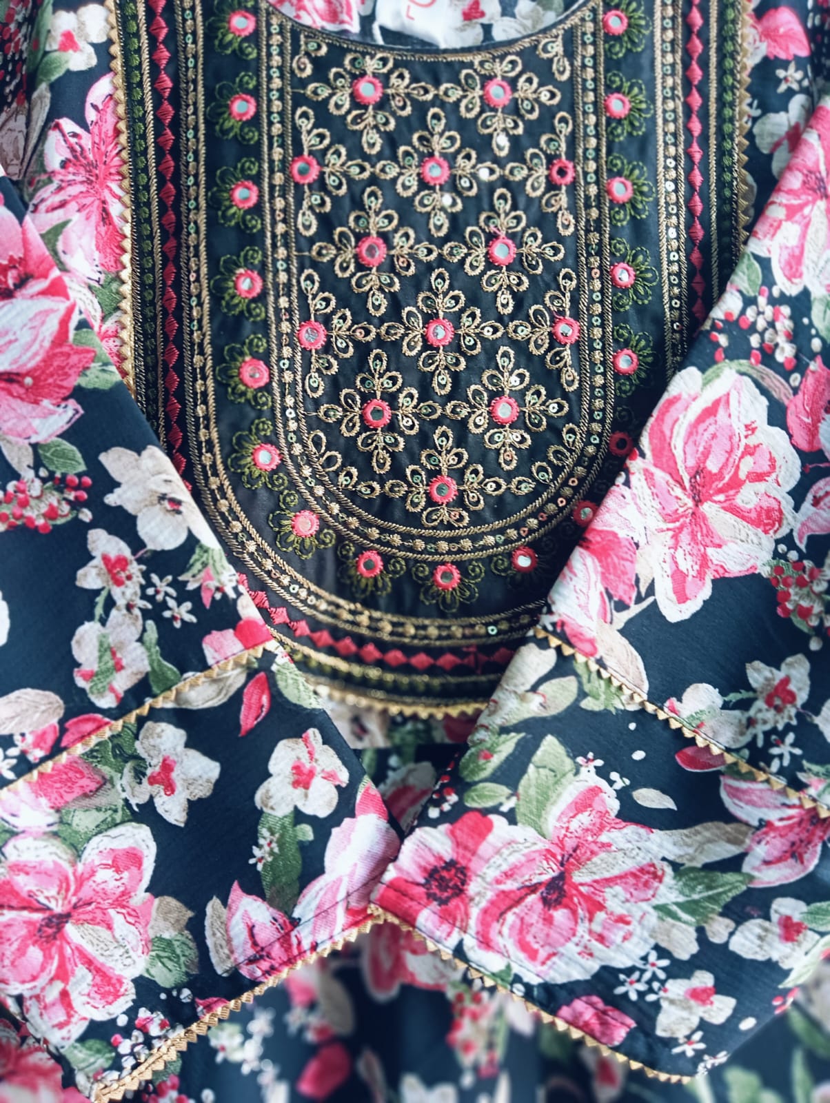 Black-Pink-Floral Anarkali Top!