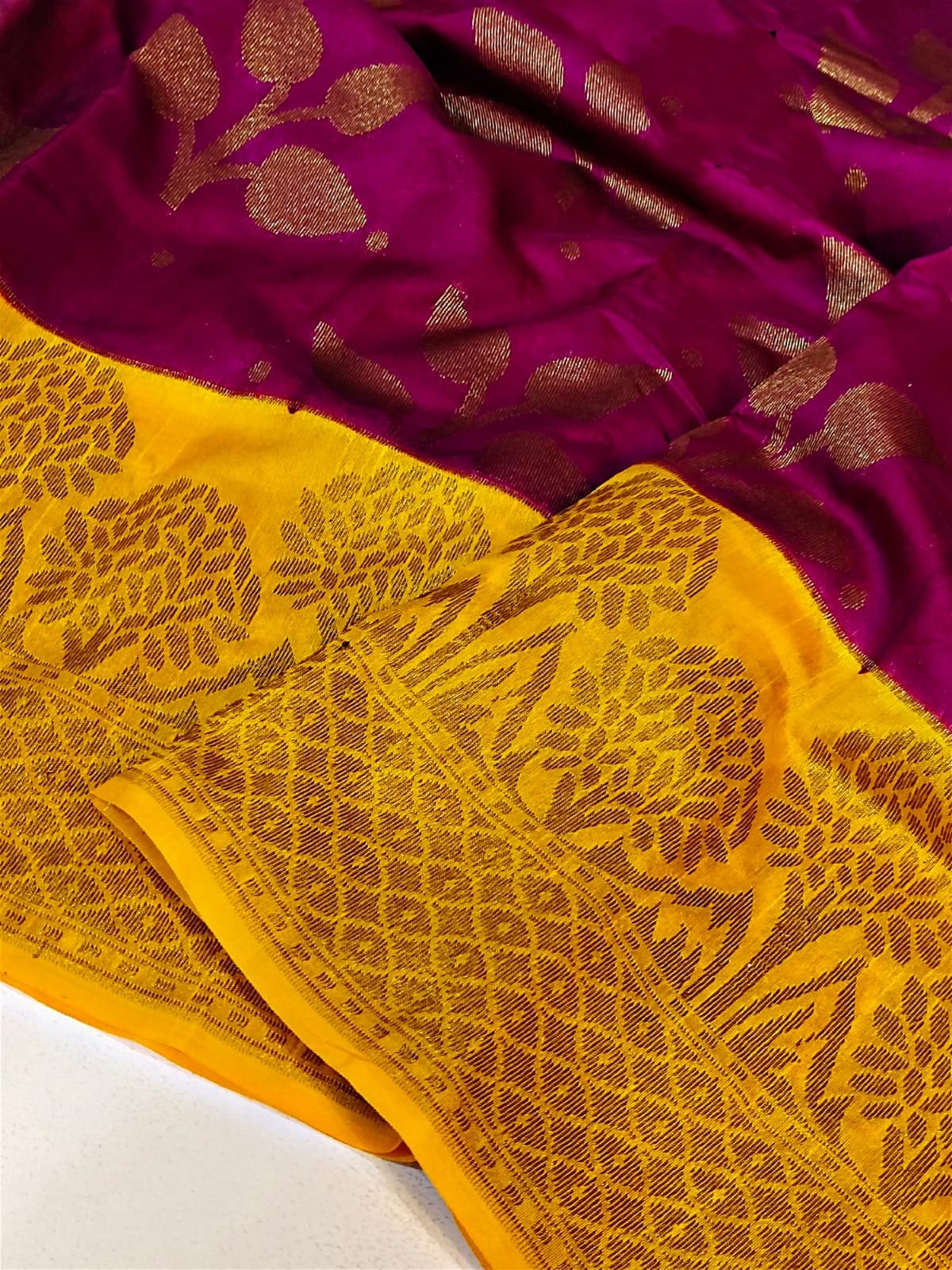Banarasi Daybal Semi Doupin Soft Silk Saree with - all-over buta-weaving - rich pallu design