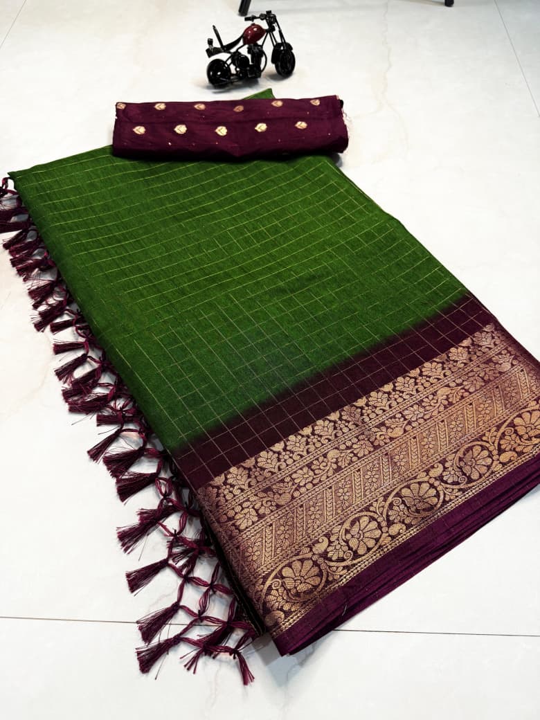 Super-Dola Chex zari Saree in Green with Maroon Border and Tussle Pallu – Running Jacquard Blouse – Rafia Fashions