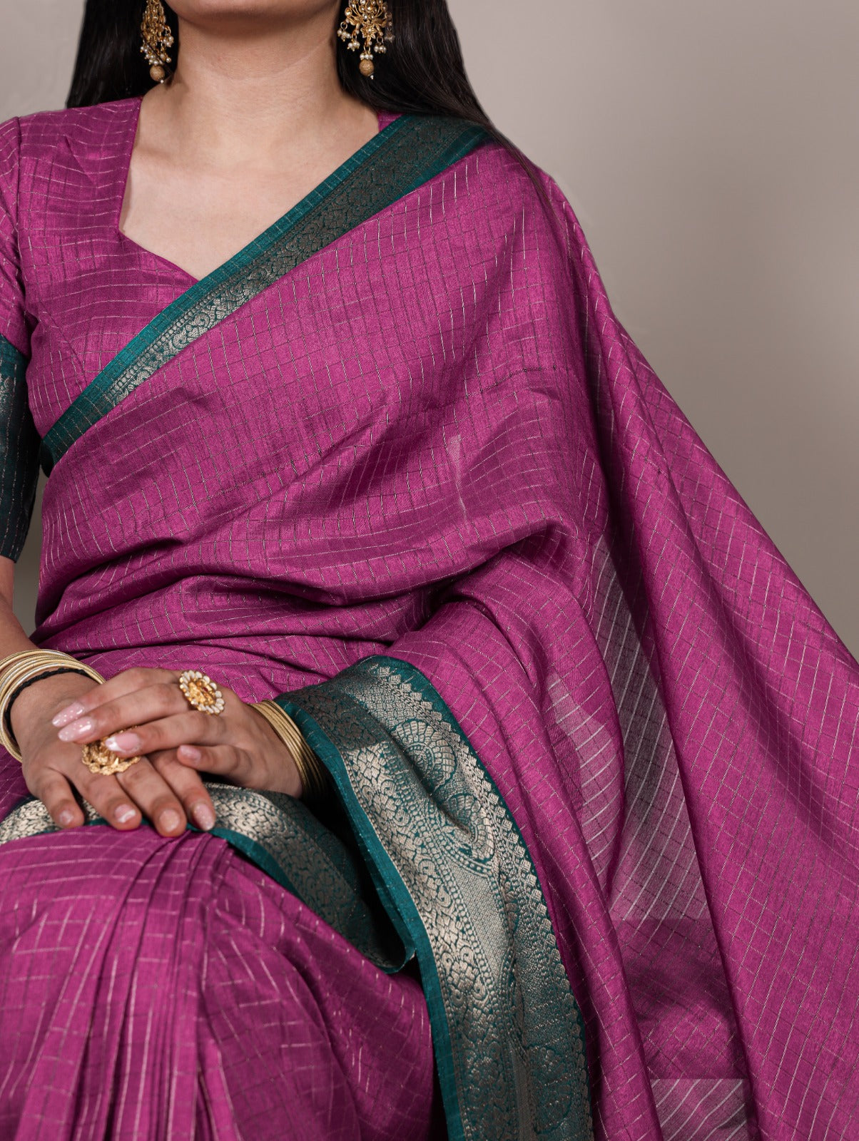 Dola Chex Saree with Zari Weaving and Borders-pink