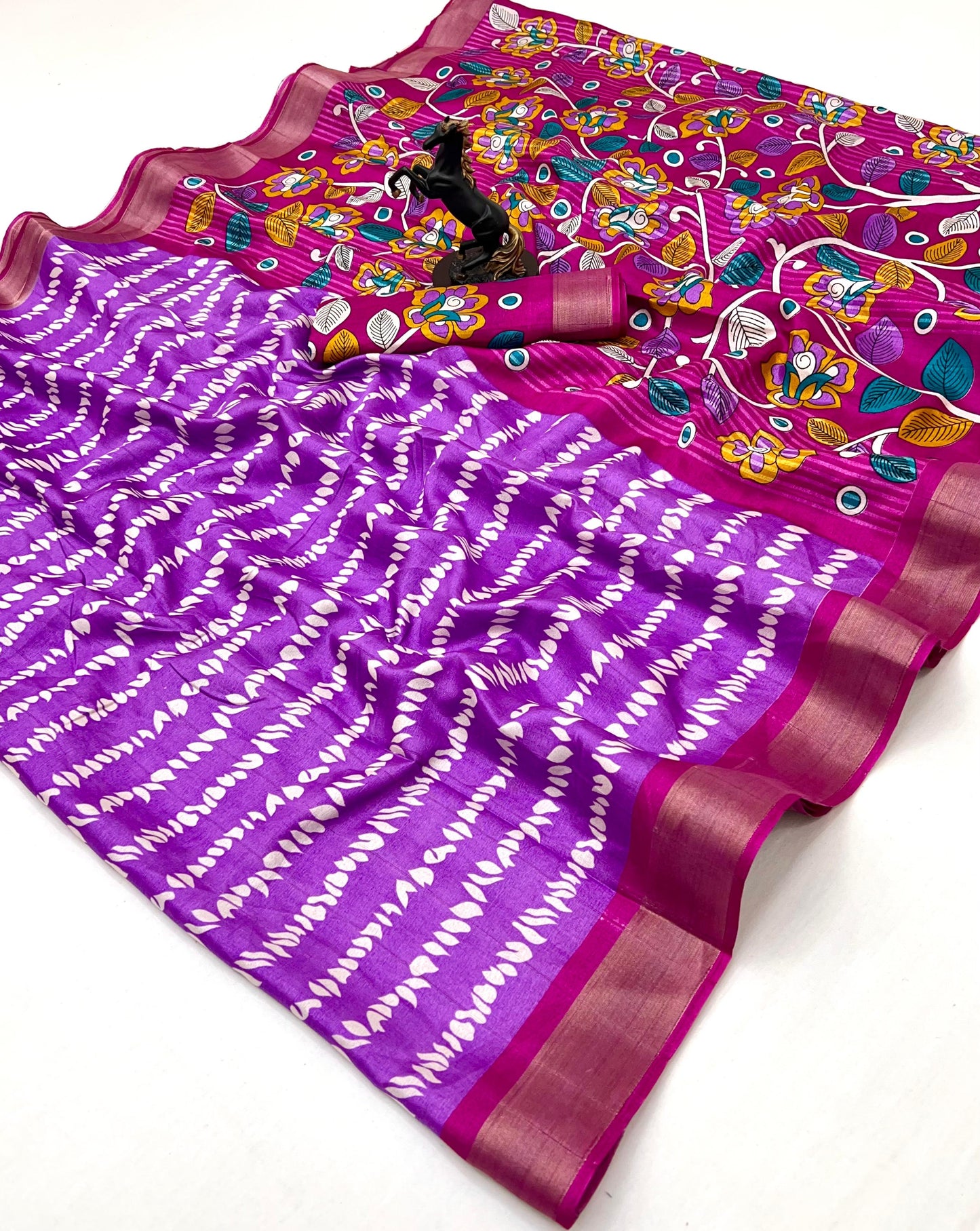 Premium Handloom Cotton Silk Saree with zari border and floral design on border-lav