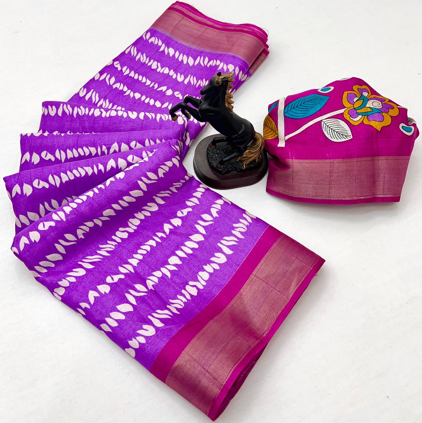 Premium Handloom Cotton Silk Saree with zari border and floral design on border-lavender