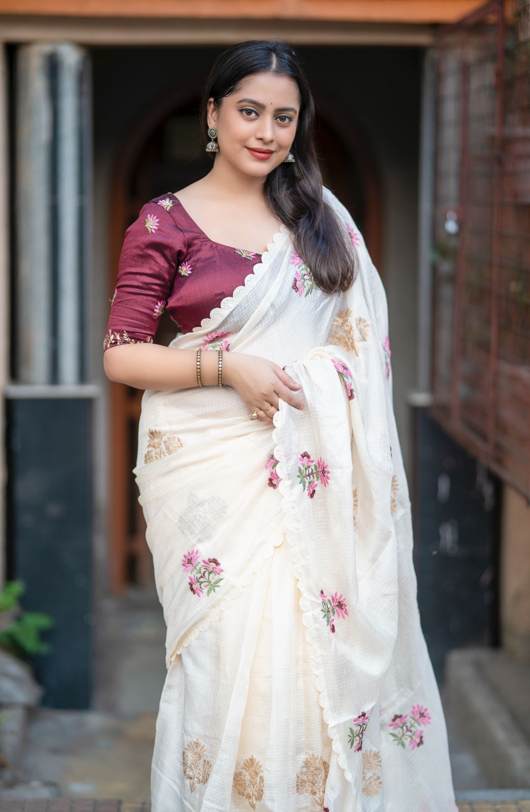 Ivory Kota Silk Saree with Zari and Embroidery Work featuring Cutwork Lace and Contrast Phantom-Silk Blouse – Rafia Fashions