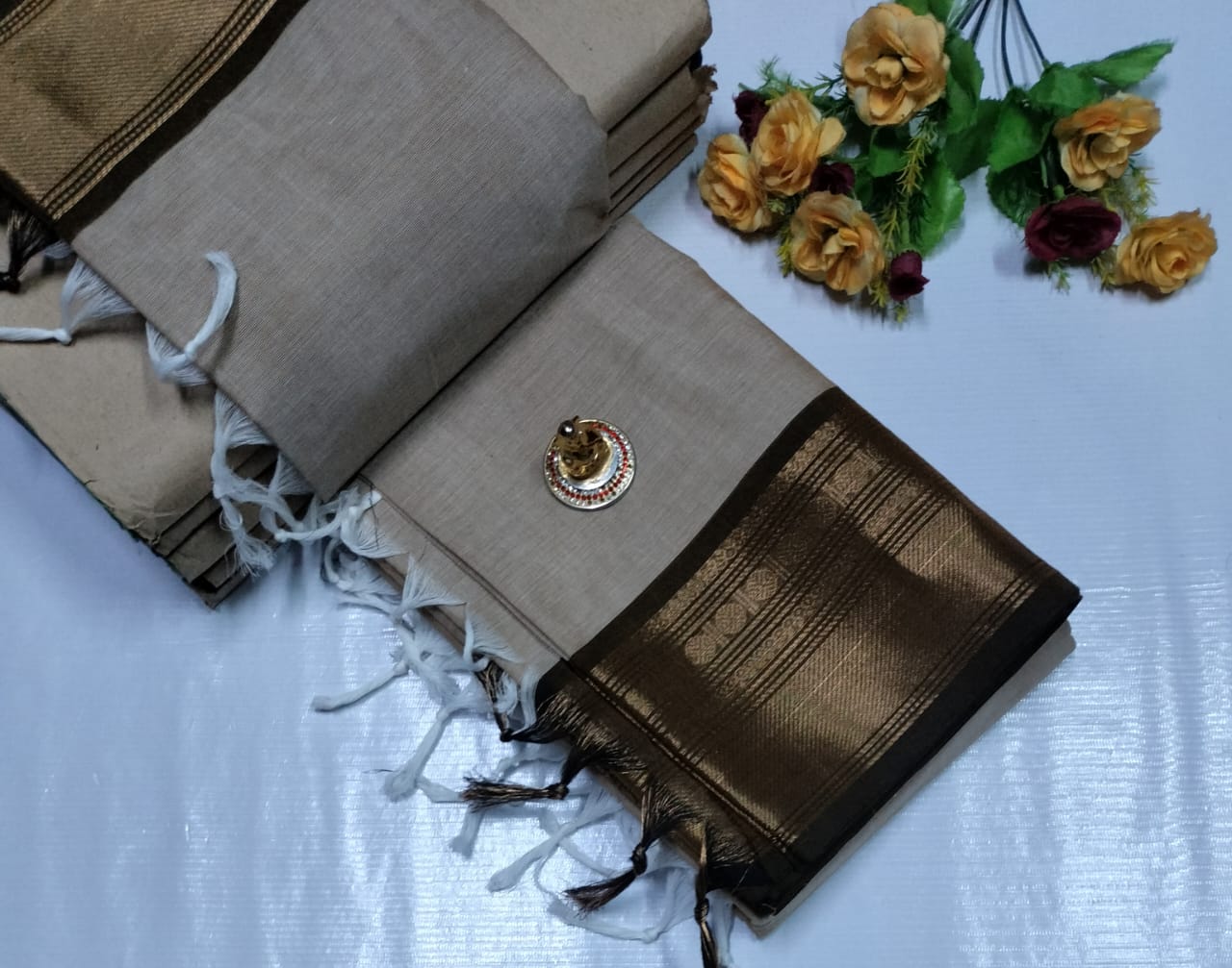 South Indian Paruthi Chettinad Sungudi Cotton Saree – grey with black