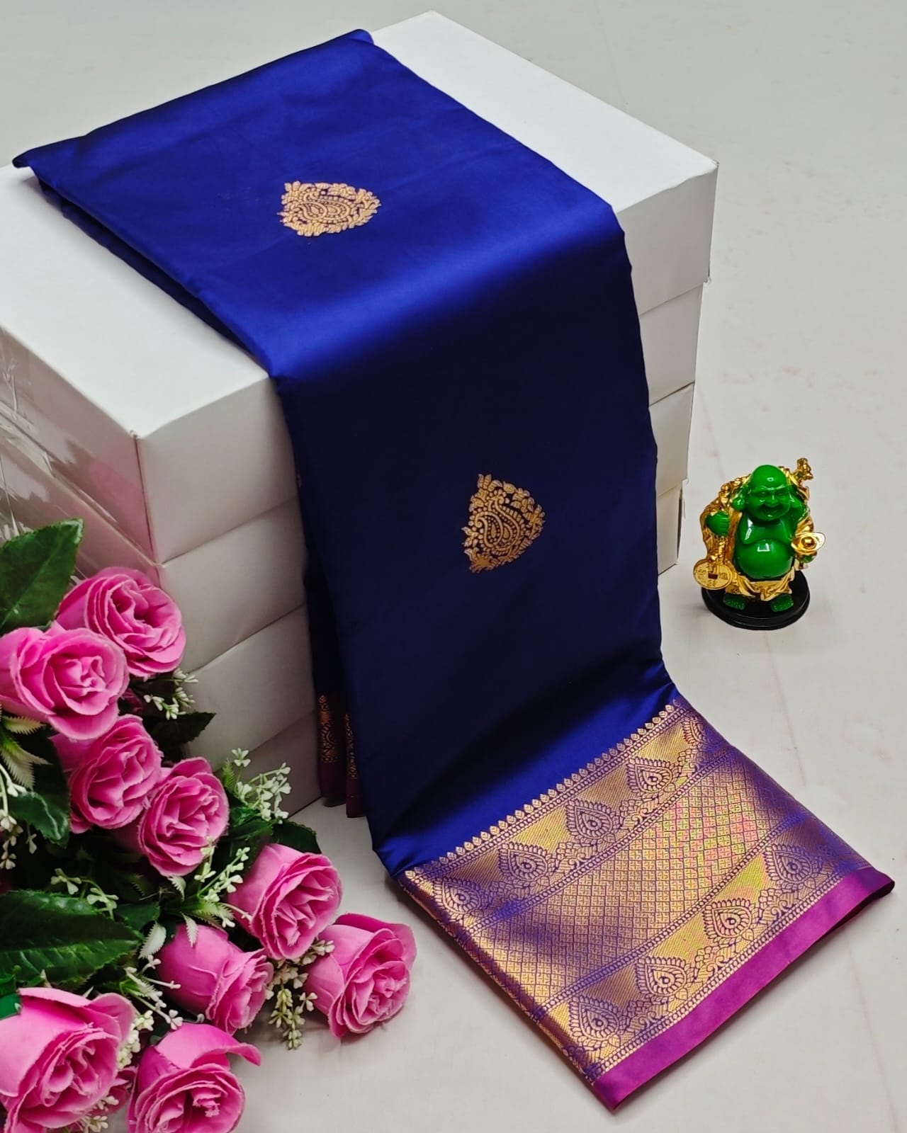 Premium Kanchi Soft Silk Saree with Contrast Border & Pallu –bllue with Gold Border