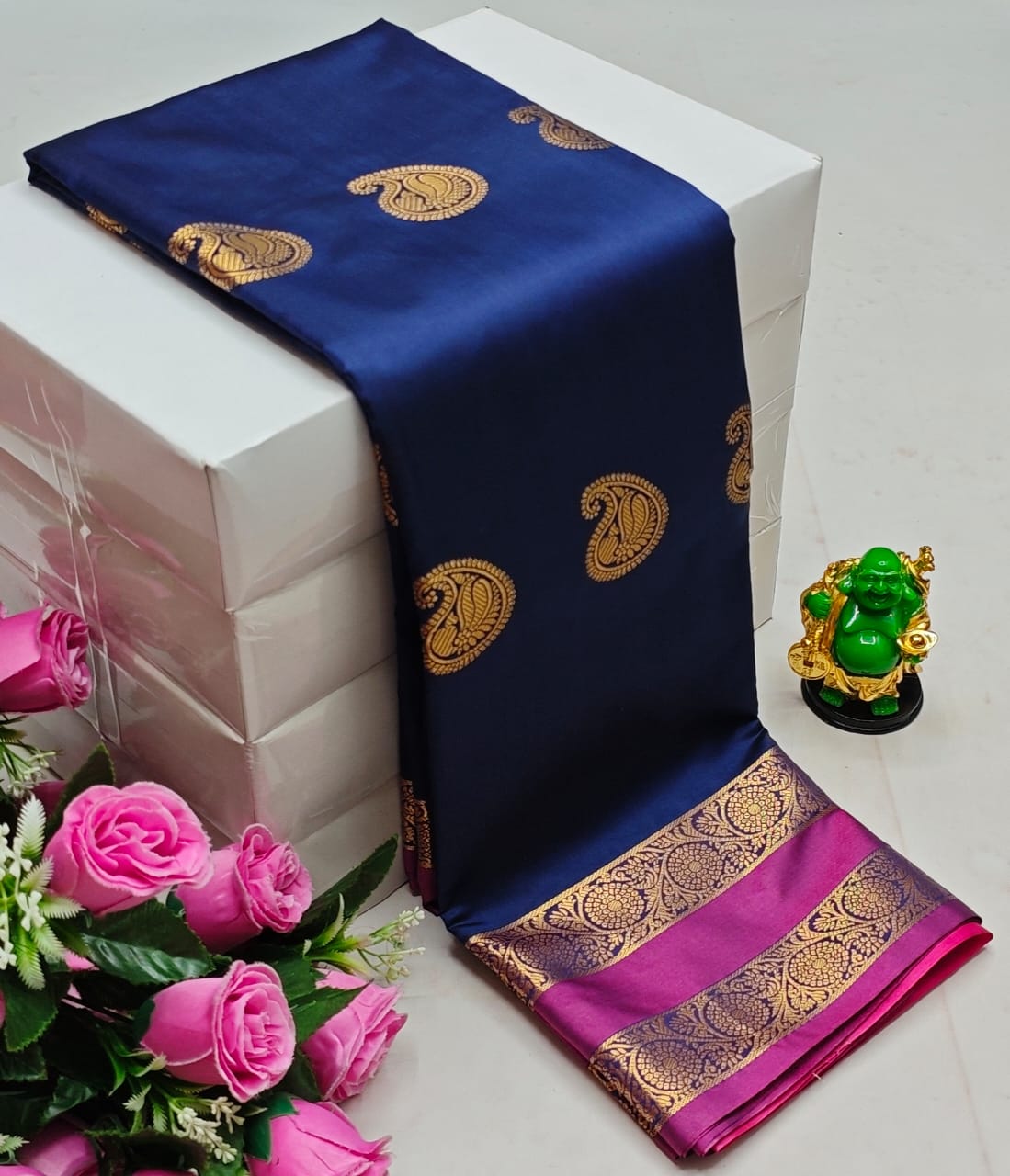 Premium Kanchi Soft Silk Saree with Contrast Border & Pallu – blue with Gold Border