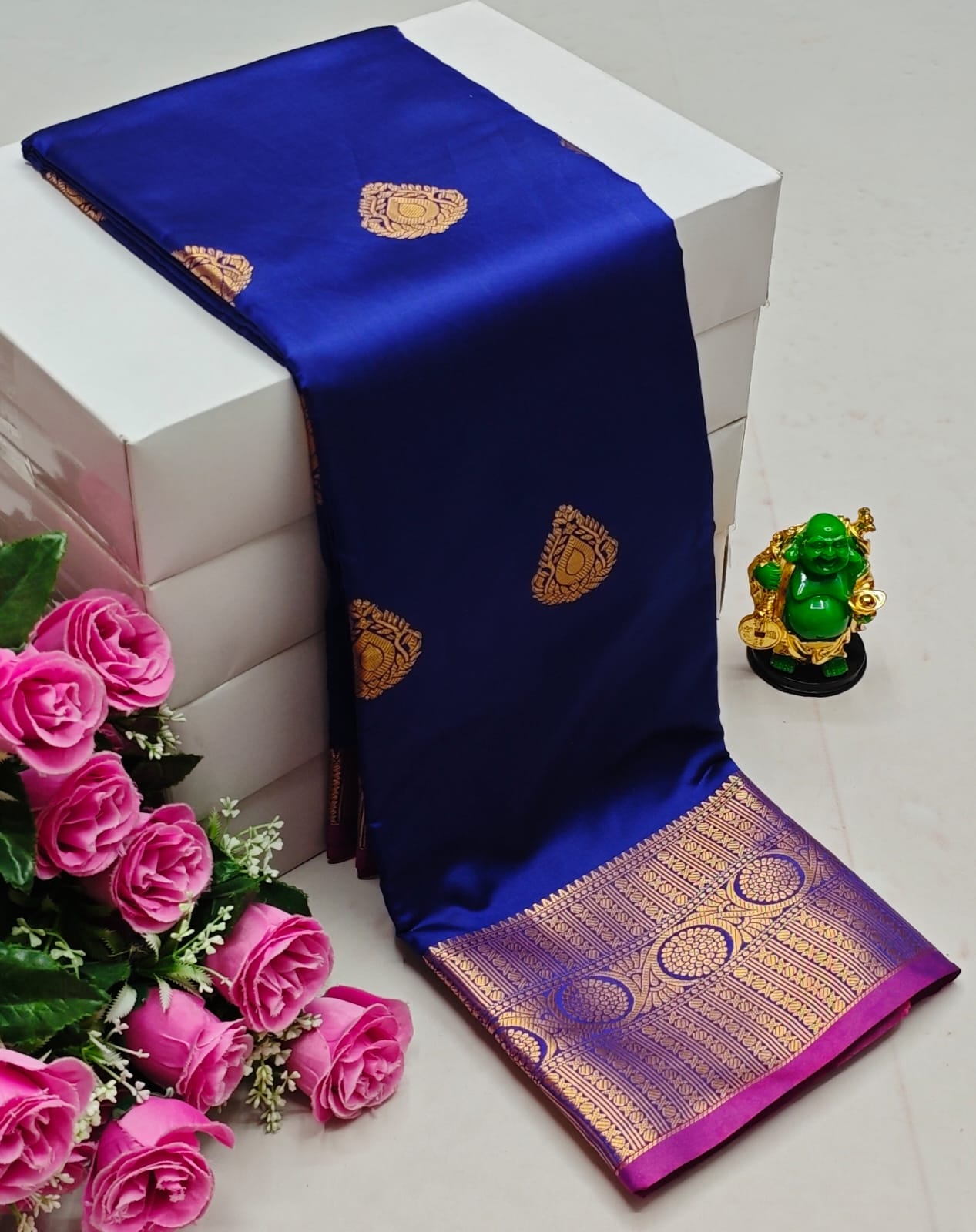Premium Kanchi Soft Silk Saree with Contrast Border &Pallu – blue with Gold Border