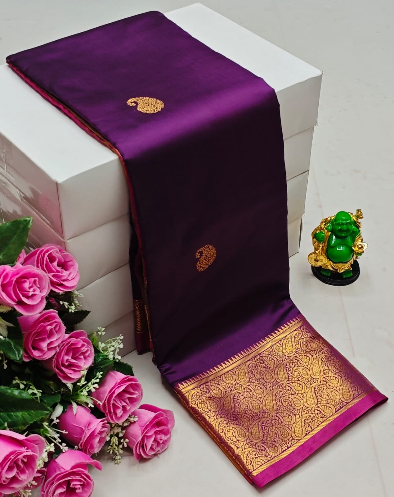 Premium Kanchi Soft Silk Saree with Contrast Border & Pallu – purple with Gold Border