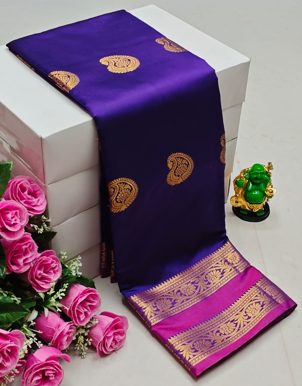 Premium Kanchi Soft Silk Saree with Contrast Border & Pallu – blue with Gold Border