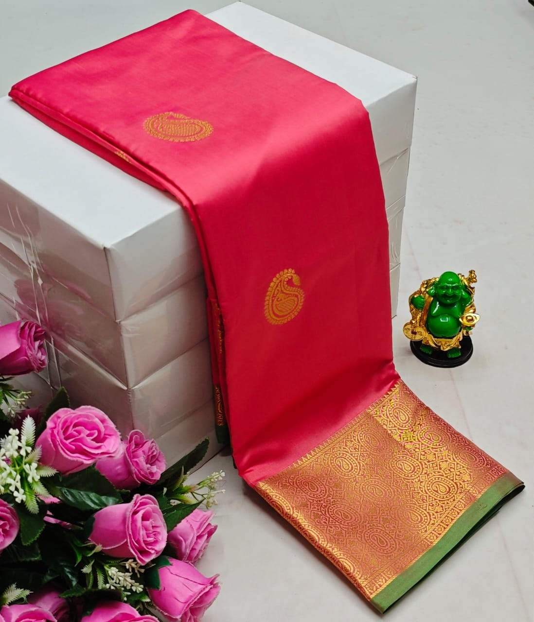 Premium Kanchi Soft Silk Saree with Contrast Border & Pallu –pink with Gold Border