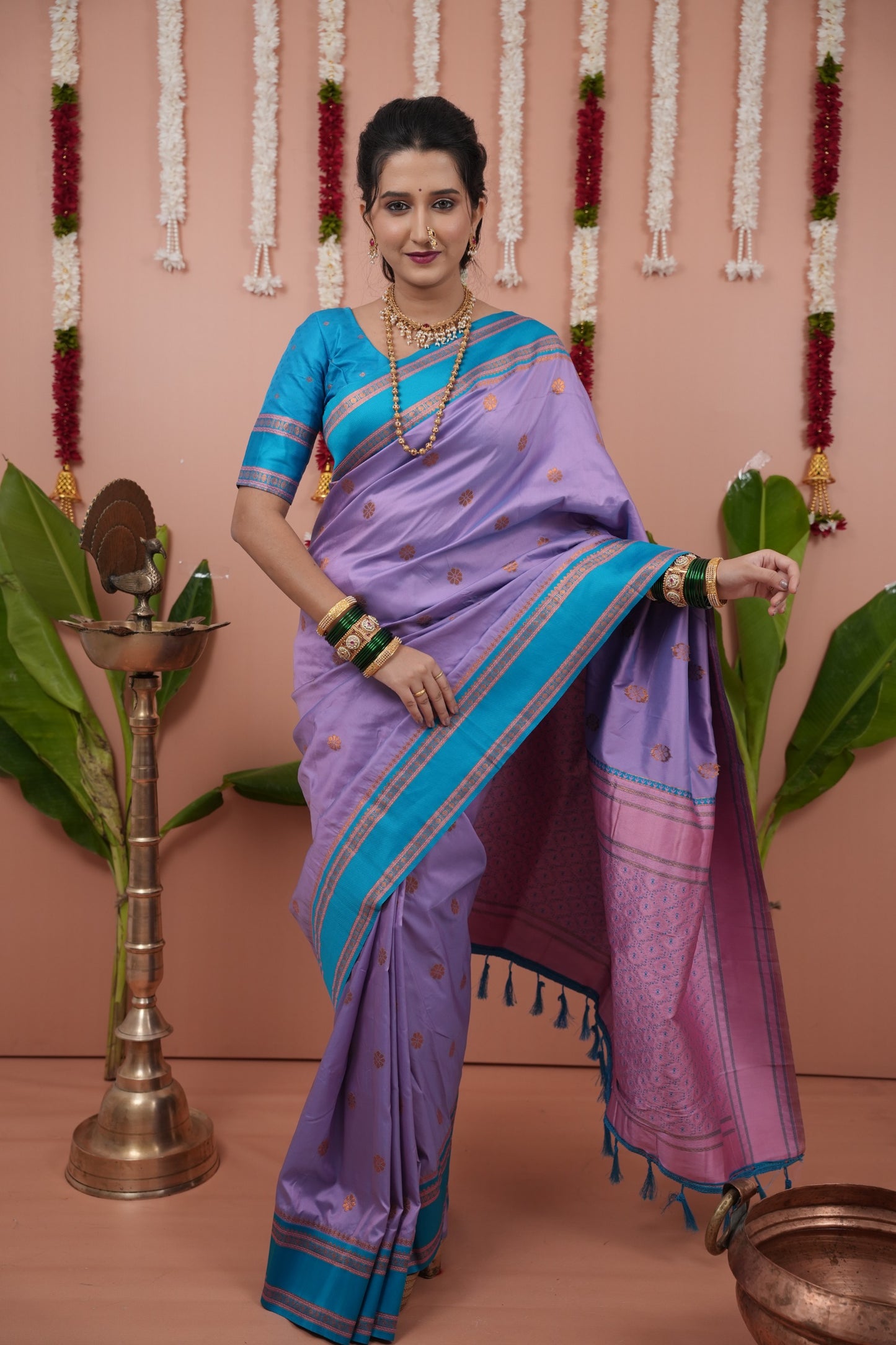 Premium Soft Silk Saree with Narayan Border-lavenderr