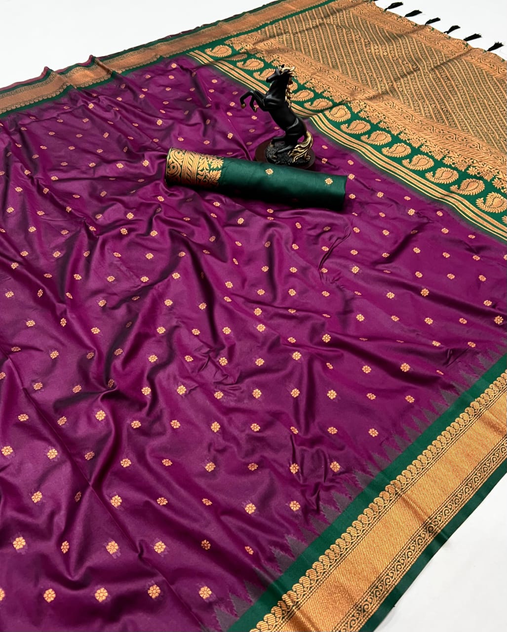 Premium Soft Silk Saree in Red with Narayanpeth Border – Roshni Vol-1-purplepallu
