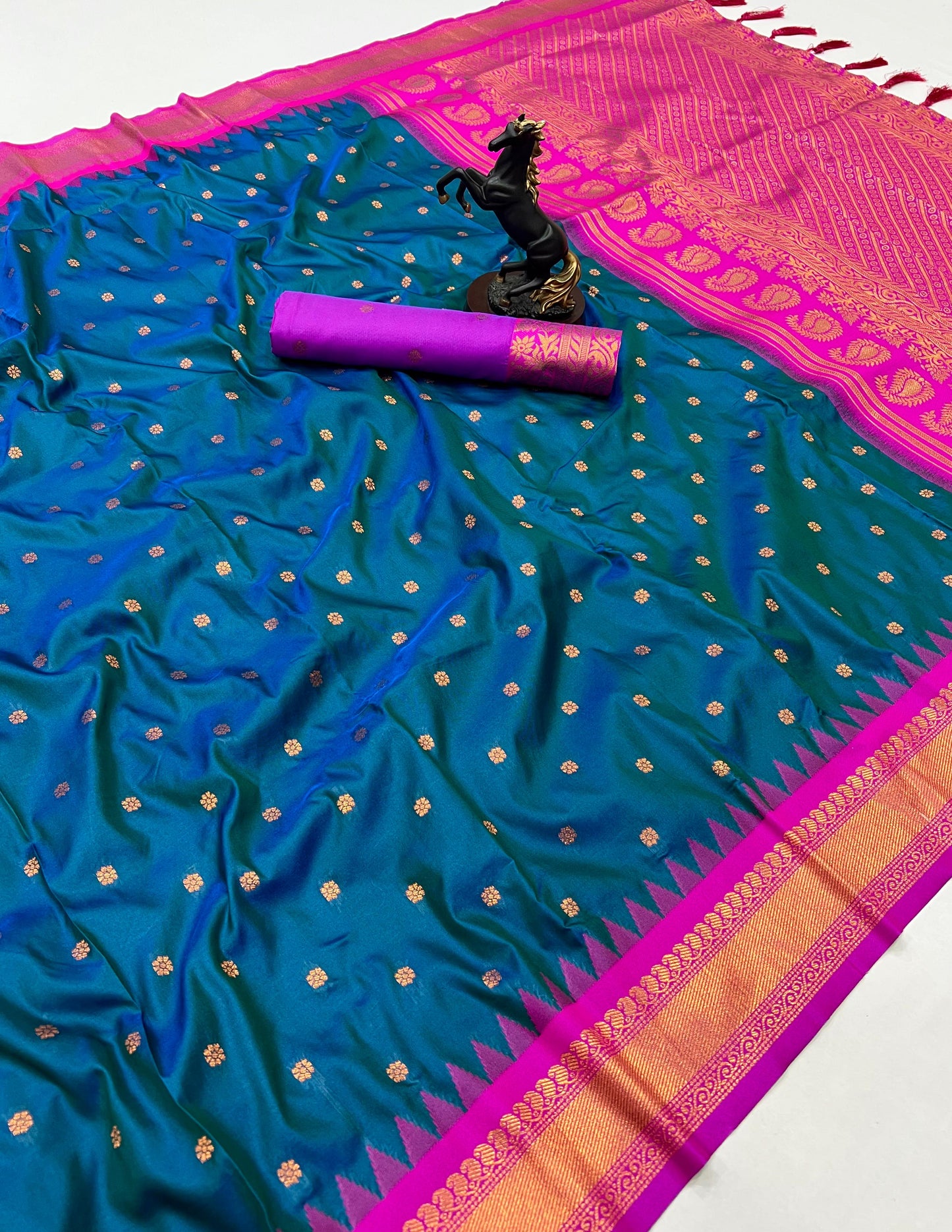 Premium Soft Silk Saree in Red with Narayanpeth Border – Roshni Vol-1-seablue pallu