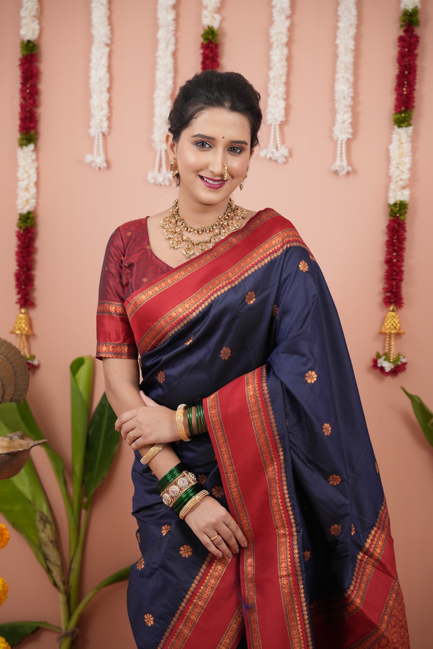 Premium Soft Silk Saree with Narayan Border-navyblue