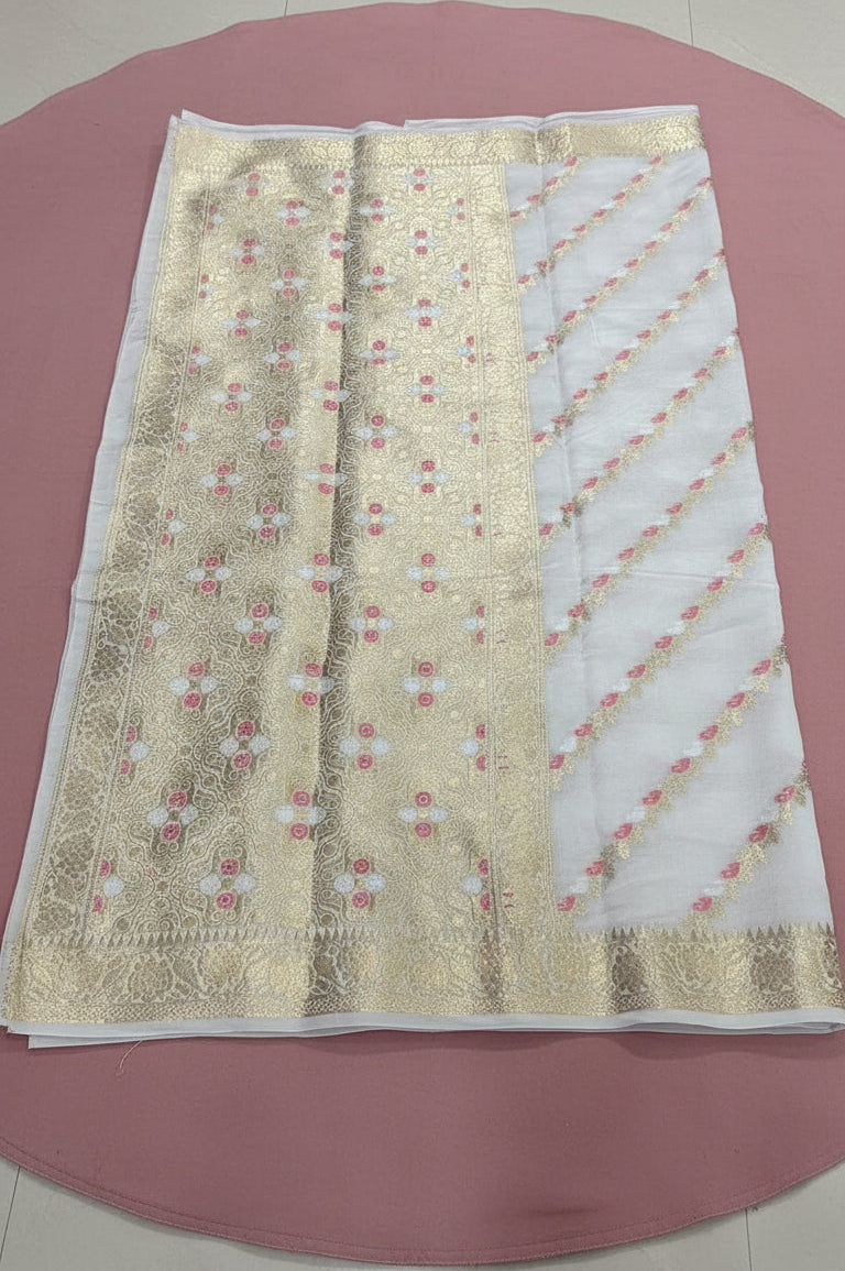 White Banarasi Mina Laheriya saree with intricate zari border and woven pallu-Decorative fabric with floral patterns on a red and gold background