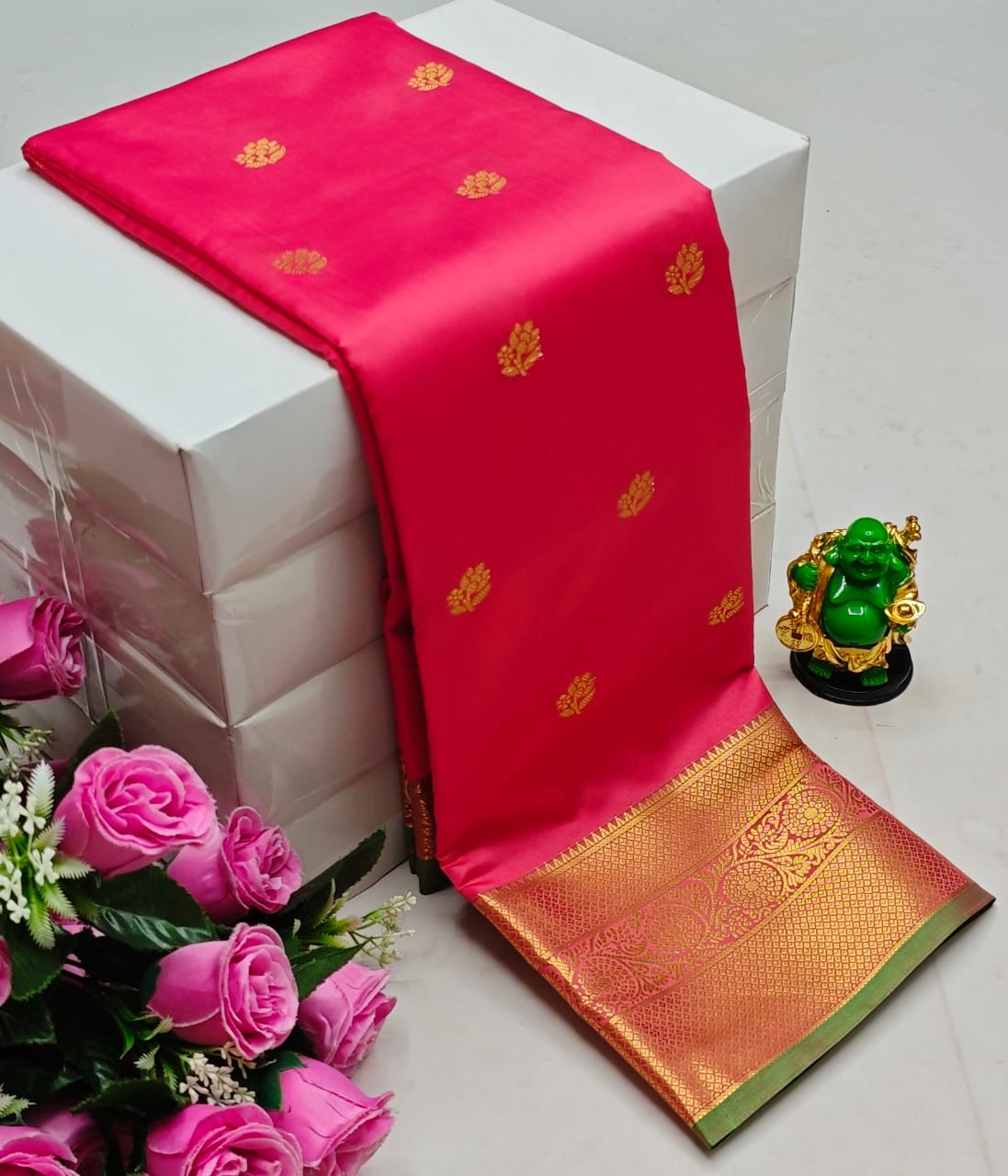 Premium Kanchi Soft Silk Saree with Contrast Border & Pallu – Redish-pink with Gold Border